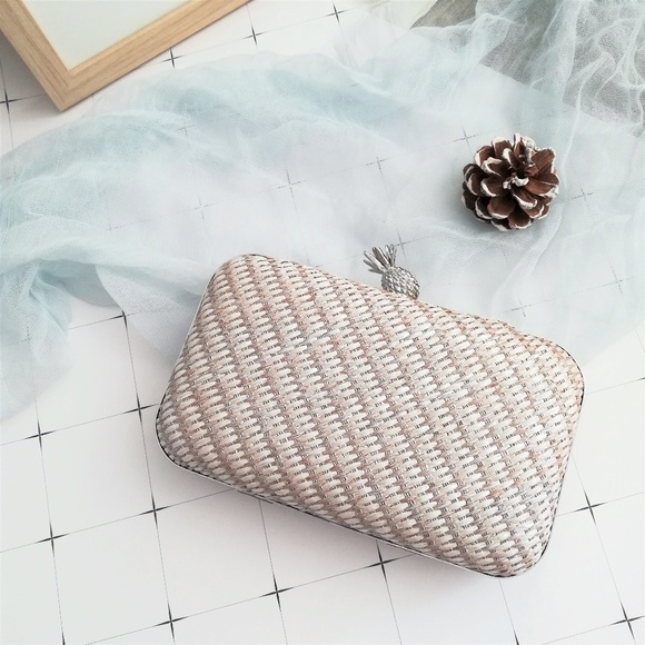 La Regale Handbags - La Regale Metallic Raffia Pineapple Minaudiere